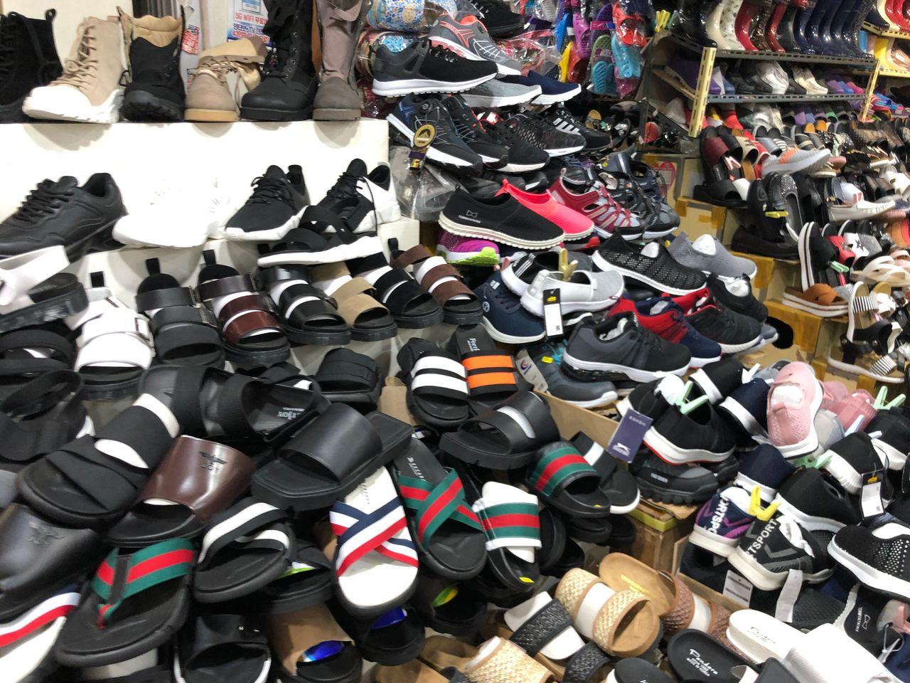 A Visit to the Dongdaemun Shoes Market